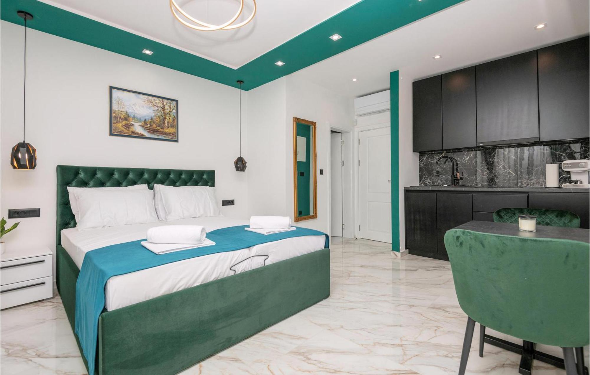 Awesome Apartment In Makarska With Wifi المظهر الخارجي الصورة